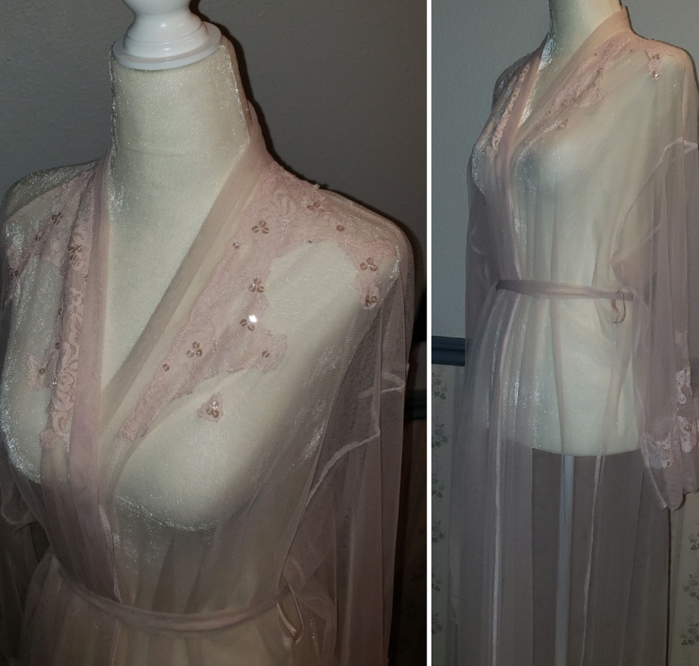 Victoria Secret Shell Pink Embellished Robe Duster - Picture 4 of 7